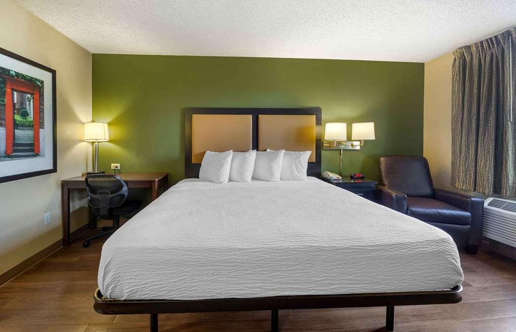 Extended America - - Nw Expressway Hotel 2*