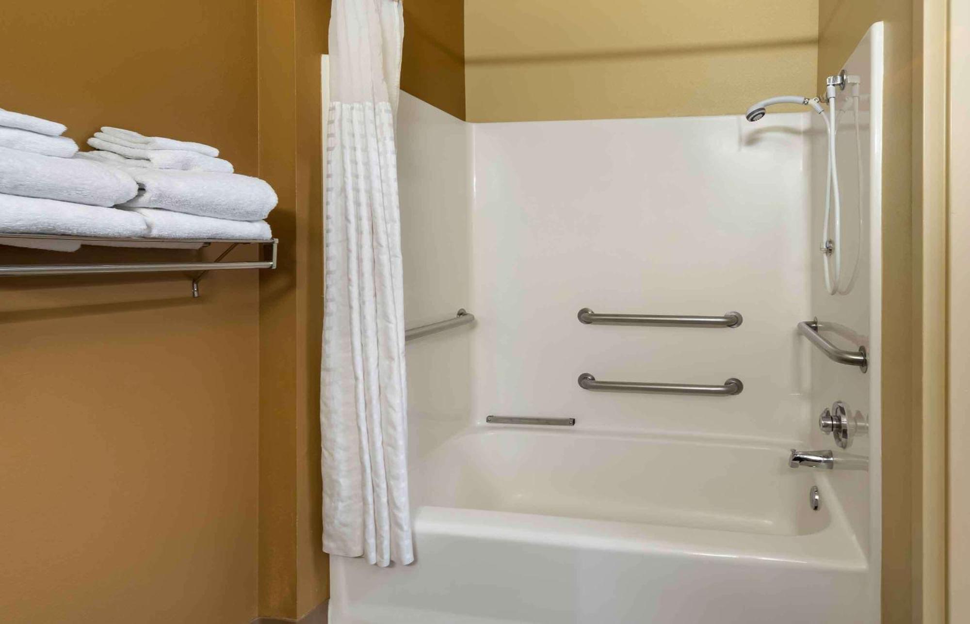 Extended America - - Nw Expressway Hotel 2*