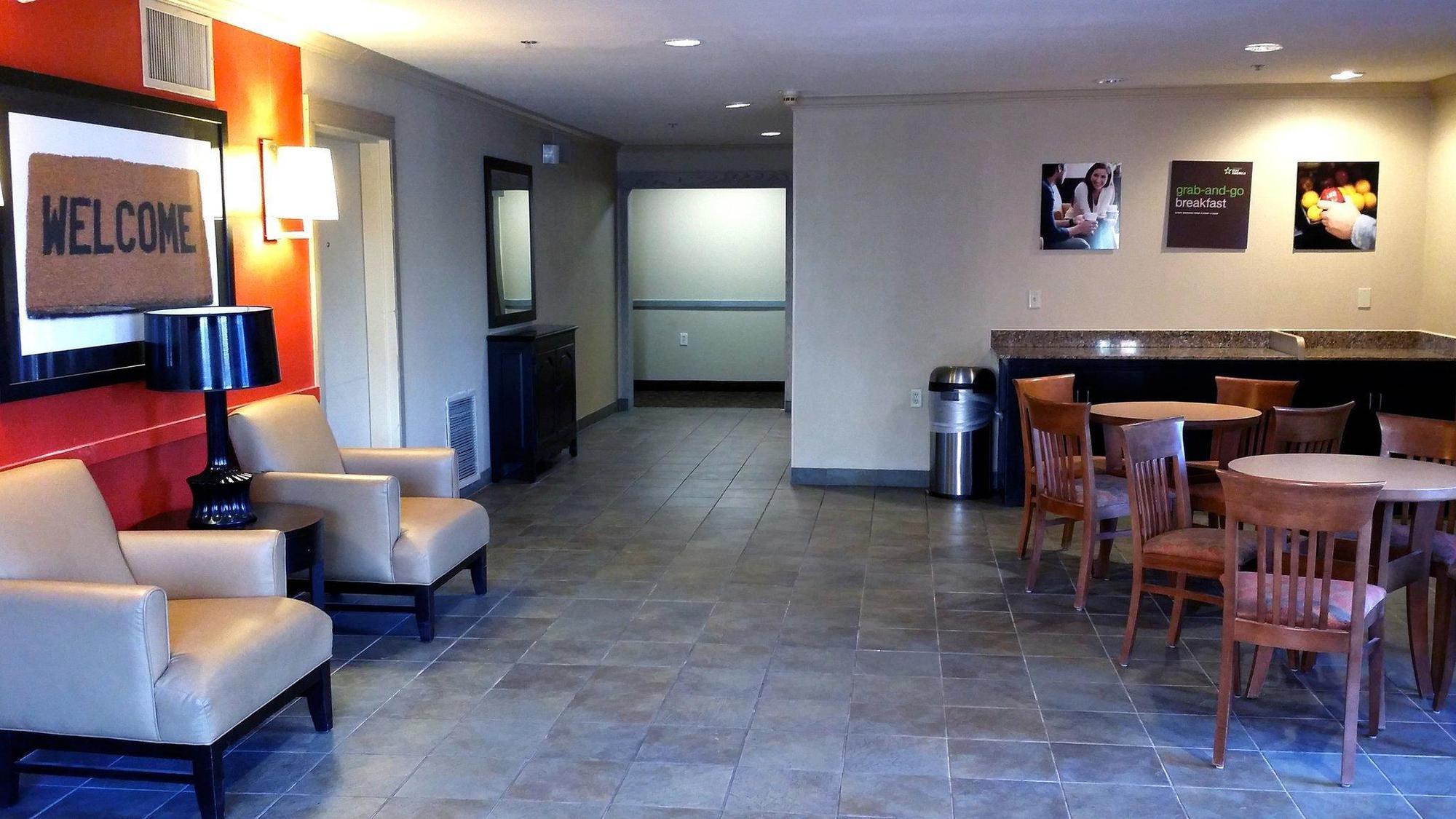Extended America - - Nw Expressway Oklahoma City